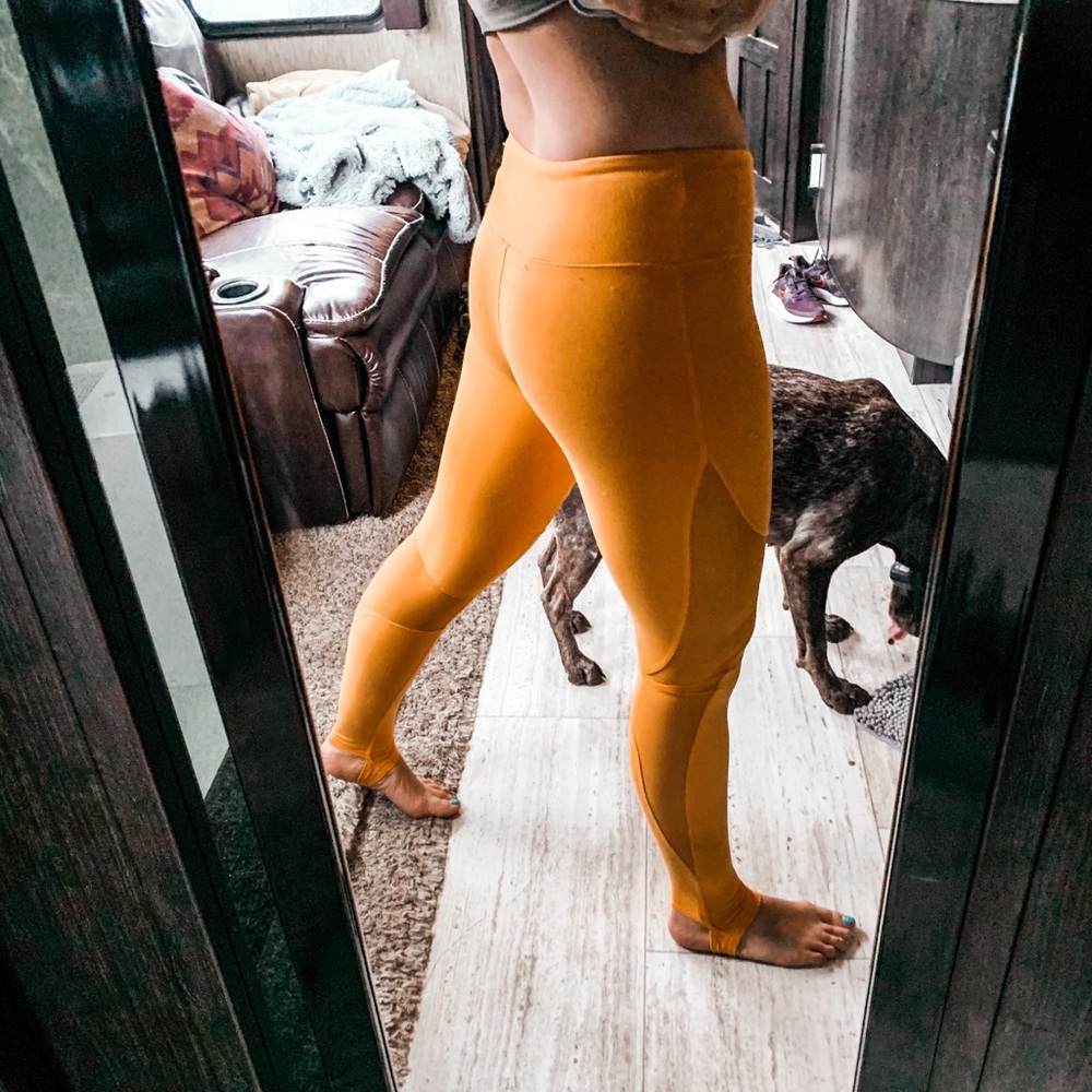 ALO leggings